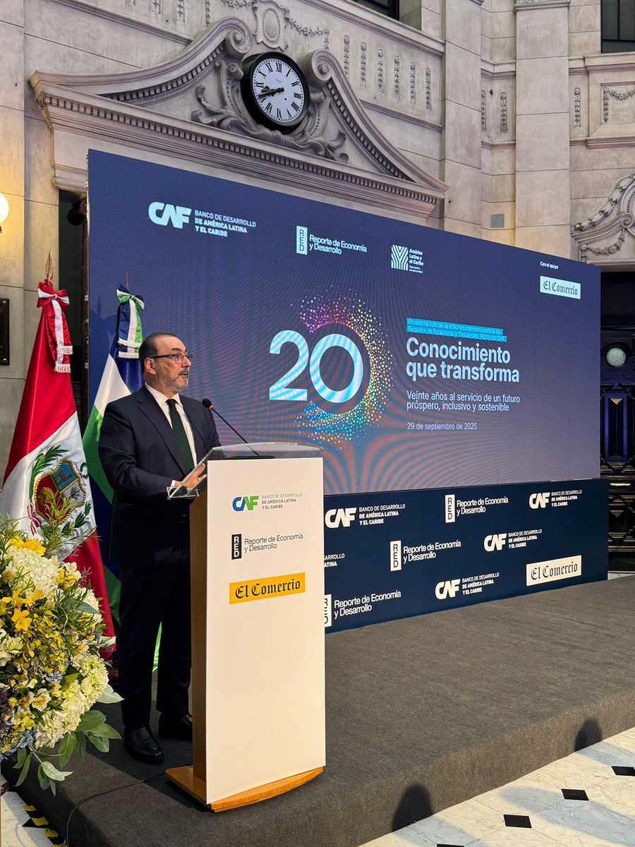 AgendaCAF's tweet image. 🇵🇪 “El conocimiento generado por y para la región es el corazón del Reporte de Economía y Desarrollo de CAF”, así lo afirmó @sergiodigra, presidente ejecutivo de CAF, durante la presentación del RED 20 años en @elcomercio_peru.

Díaz-Granados recordó que el RED ha acompañado por…