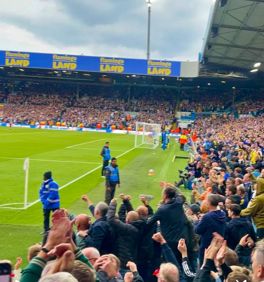 LeedsUnitedIndividualSupporters tweet media