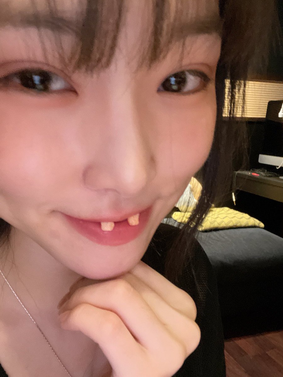 GFRIEND_FESS tweet media
