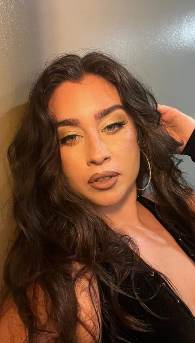 hourlylauren's tweet image. Lauren Jauregui