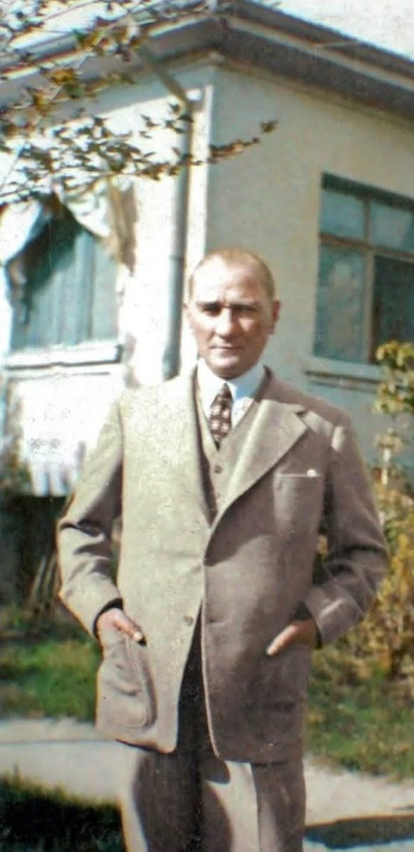 "Bizi nasıl bi bataklığın içinden çekip çıkarmışsın, Baba." 🤍