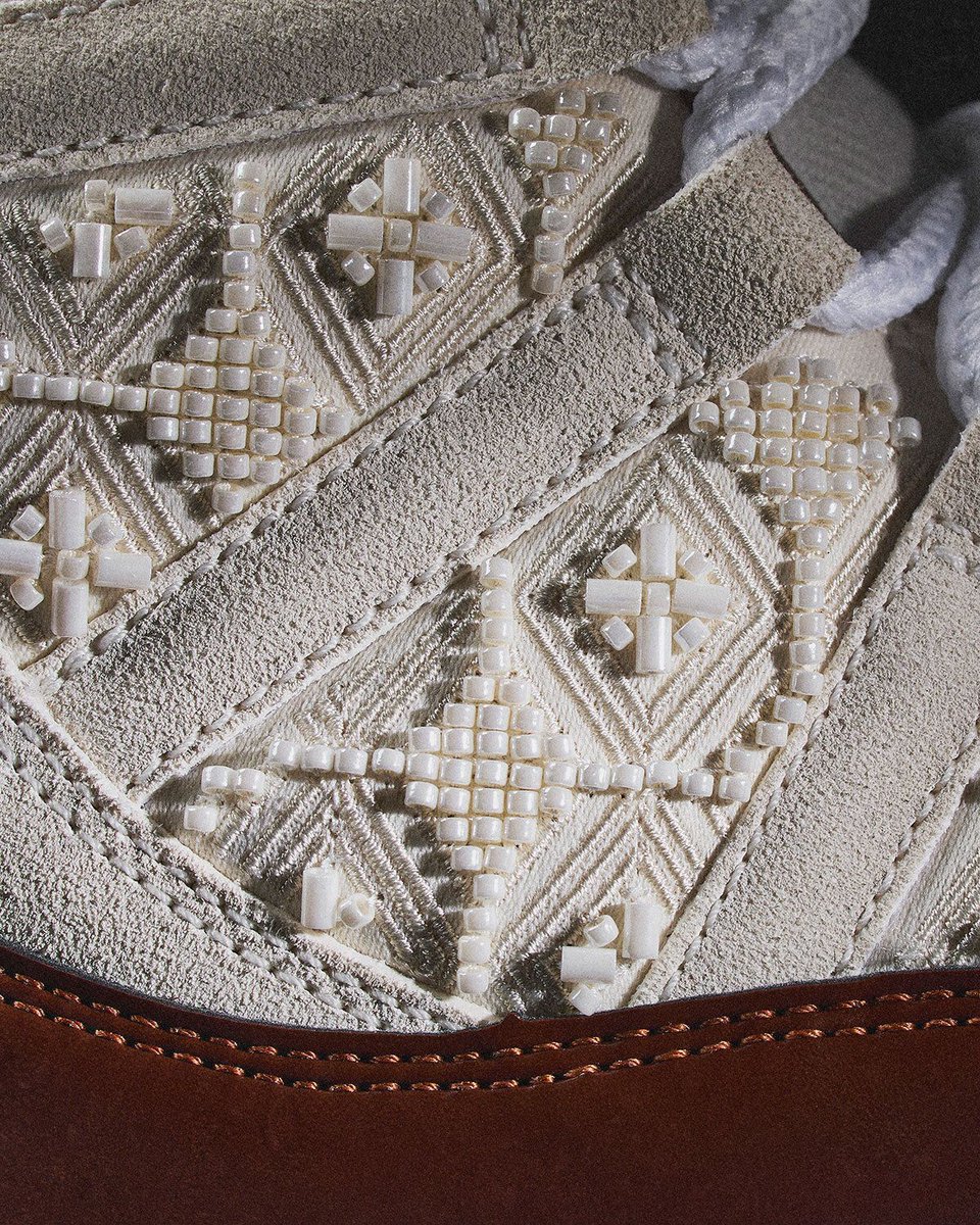 SneakerNews's tweet image. 🚨 FIRST LOOK 🚨 
Air Jordan 11 "China"
Releasing December 1st exclusively in the China region

Get a closer look &amp;gt;&amp;gt; buff.ly/QZAuuho