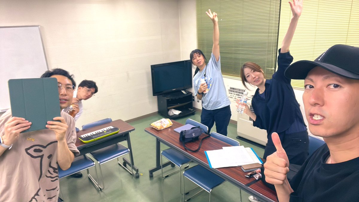 0408ryo1's tweet photo. 週末ライブに向け仕事終わりのアカペラ練してきました🎤

10月5日（日）イオンモール松本にて開催されるMUSIC FESTIVALにてアコルトで出演いたします🕺
全ライブの大トリという半端ないプレッシャーを跳ね除け、観覧される皆様に楽しんでいただけるよう精一杯頑張ります💪

https://t.co/51r61XE205 https://t.co/6bfCA74Pux