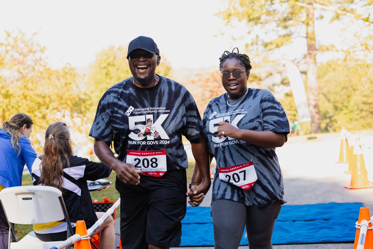 APSUAlumni's tweet photo. APSU is proud to announce a 3-year partnership with Domino's Team Murgas! Join us Oct 11 for Domino’s Run for Govs 5K &amp; Valerie Hunter-Kelly Run/Walk for Govs 1K!

Read: https://t.co/fRjfil5PBJ
Register: https://t.co/BAQewMZdEv

#GovsForLifeExperience|@PresidentLicari|@austinpeay https://t.co/7DYtUkdHNS