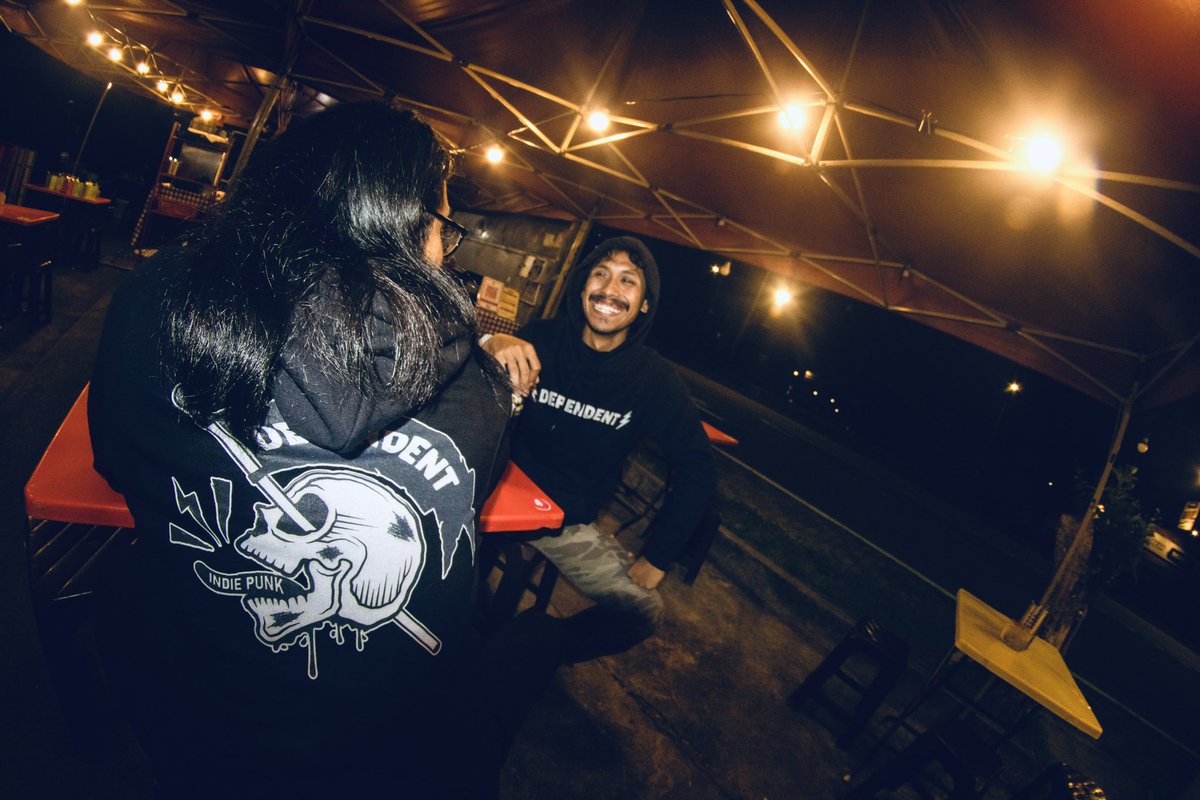 🚨NEW MERCH🚨

Sempat lagi untuk kalian nak order sebab kitorang tutup preorder ESOK! Jangan lepas dah tutup pre order, baru nak beli 😤 

‼️RM90‼️
Postage semenanjung RM10
Postage sabah dan sarawak RM15

013-728 5653 (Akmal)
019-313 0043 (Isad)

📸 Apod