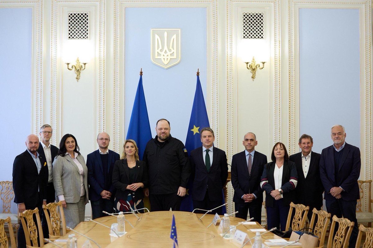 ChambreLux's tweet image. 🇱🇺🇪🇺🇺🇦 Soutenir l&apos;Ukraine pendant la guerre et sur son chemin vers l&apos;intégration européenne - le député @GustyGraas a représenté la Chambre lors d&apos;une visite européenne à Kyiv #COSAC @ua_parliament 
🔗chd.lu/fr/Visite-Kyiv…