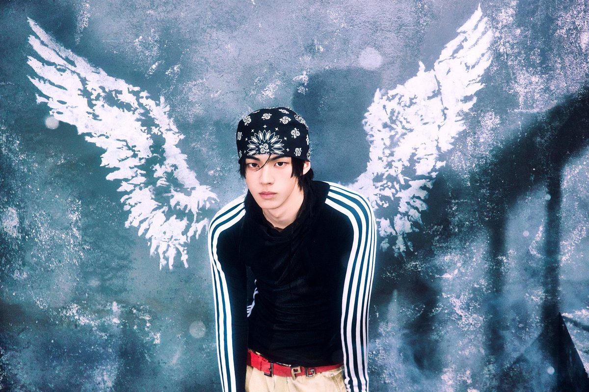 dhismyluv's tweet photo. 2000년대 인소 남주재질 https://t.co/ViNgpo5ElX