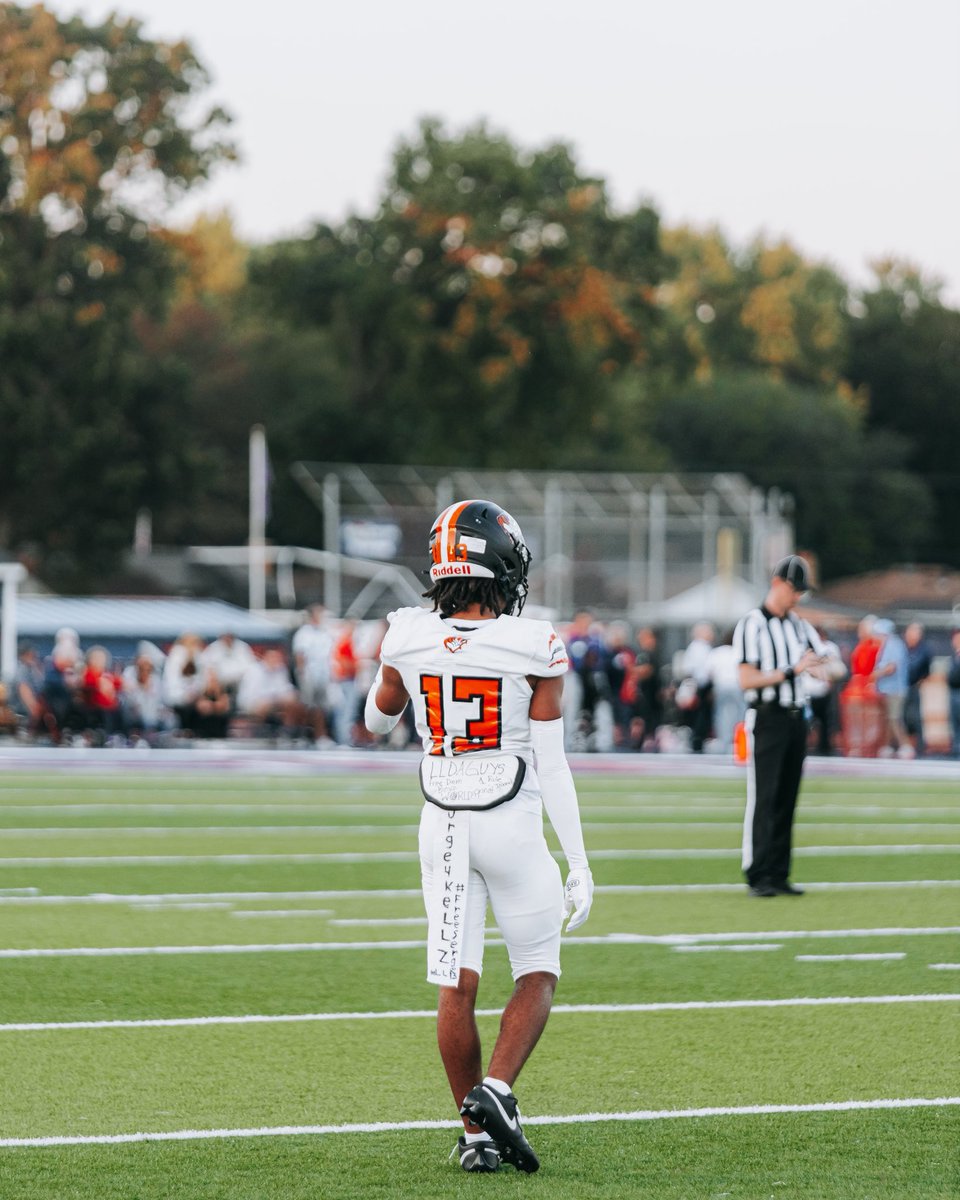 Khalil Abdullah (@khalildifferent) on Twitter photo Mid season highlights🌎
1 Interception
1 Sack 
3 PBUS
13+ tackles
hudl.com/v/2SqLsC Mid season highlights🌎
1 Interception
1 Sack 
3 PBUS
13+ tackles
hudl.com/v/2SqLsC