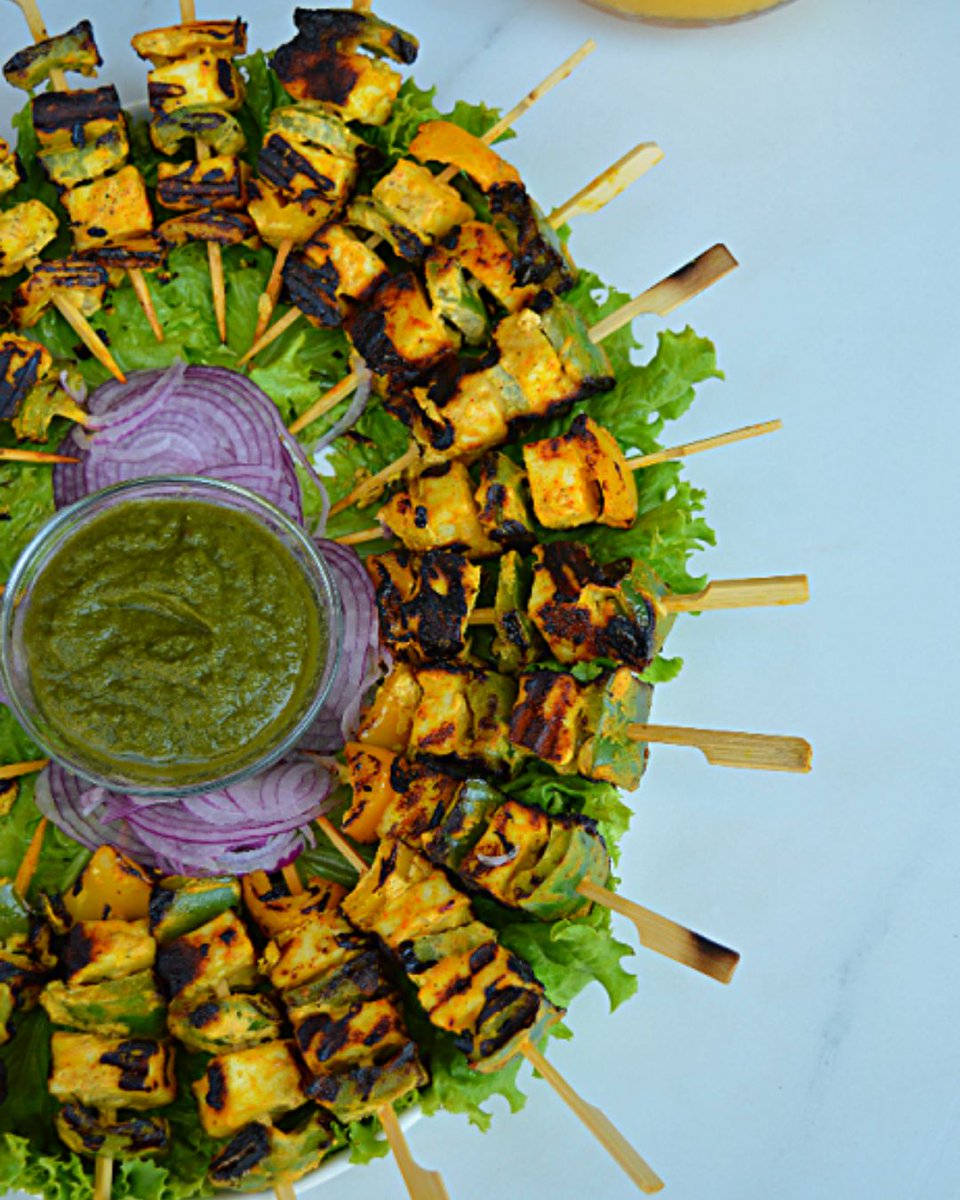simp_gfkitchen's tweet image. Quick and simple, these tandoori paneer kebabs are a great vegetarian starter or a side to main course.
simpleglutenfreekitchen.com/2018/10/cast-i…
#appetizer #paneer #fingerfood