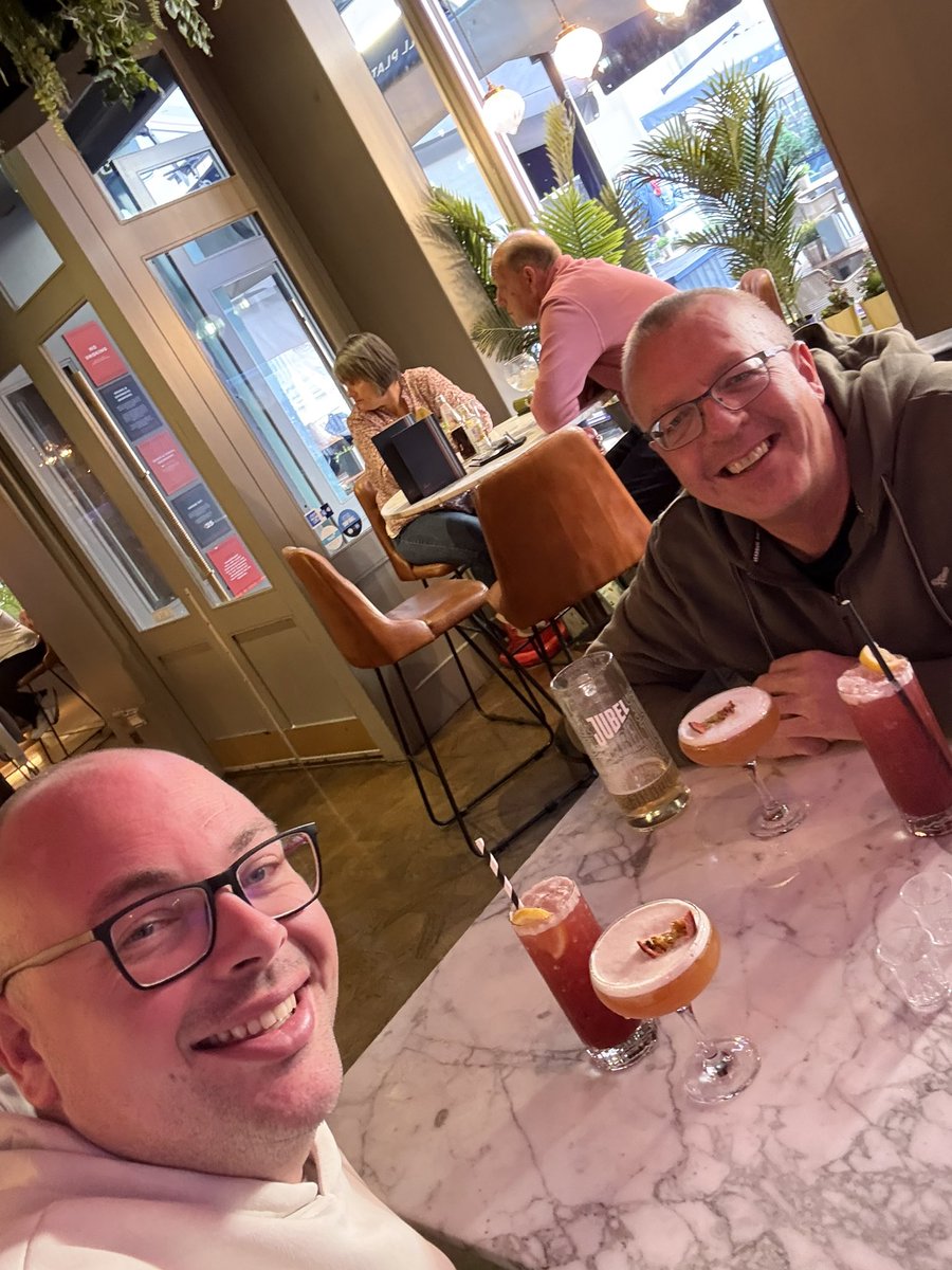 stevensharp90's tweet image. Brilliant night on Saturday at BMac &amp;amp; Lauren’s Engagement Party then a top drawer day in Glasgow with the auld man for his Birthday day oot. Life is for living ❤️