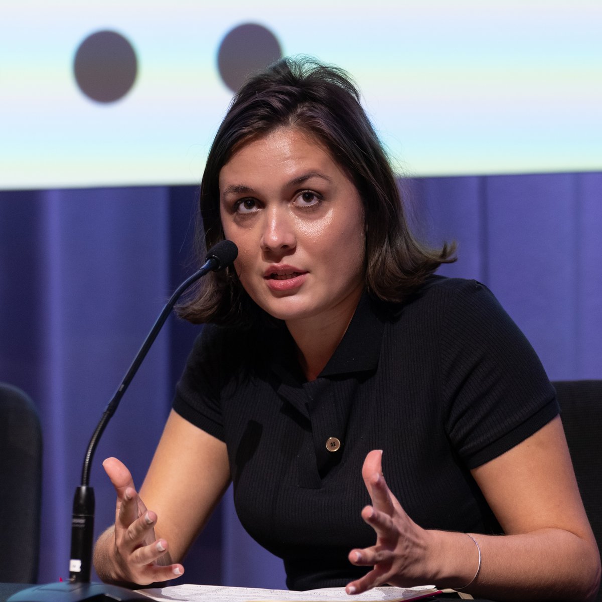 Research shows '80% of businesses are keen to get more support from government for employee health programmes,' suggested Theresa Bischof of <a href="/GoodGrowthFdn/">Good Growth Foundation</a>. She also suggested the public is keen to embrace preventative measures at the <a href="/SimplyhealthUK/">Simplyhealth</a> session at #HCFLab25. #Lab25