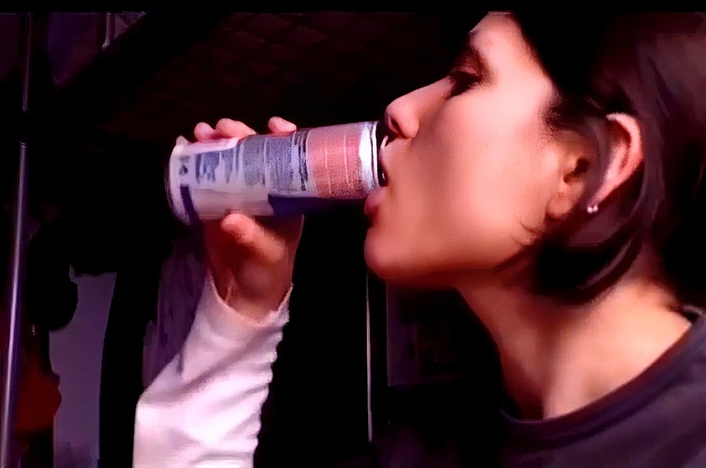 Mientras se aleja poema mío 
#vampiressahim #saraypavon  #enmicuarto #poesía #poemas #poemasnoctunos #nochedepoesía #reflexiones #reflexión #escrituraautomática #literatura #libros #Videopoesía #videopoemas #Texto #Sentimientos #vblog
                 instagram.com/reel/DPL_w26jE…