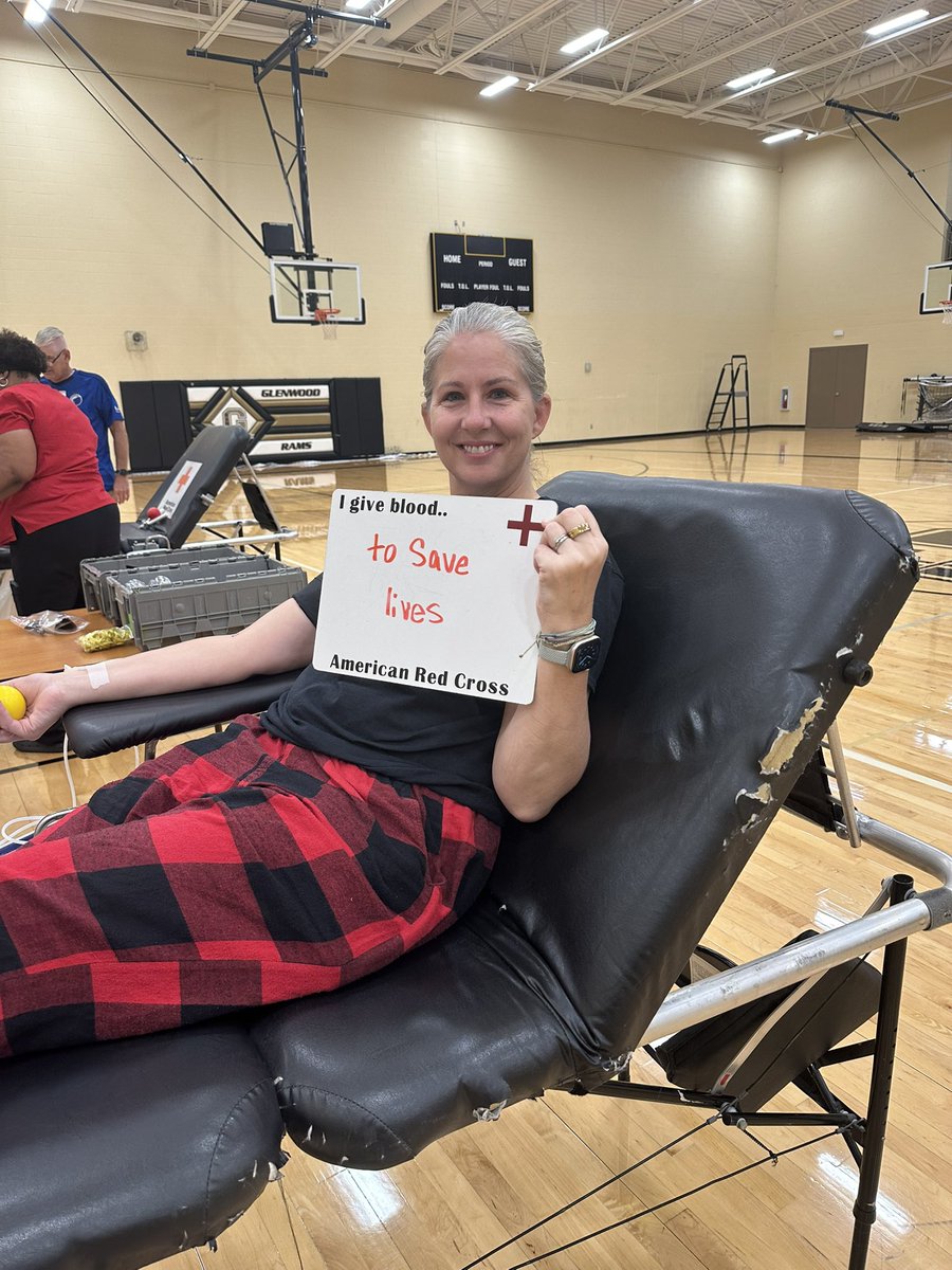 JenniferLewis71's tweet photo. @GlenwoodRams Here’s why we give.  GHS blood drive until 12:45.  Stop in and save a life! https://t.co/rwvC8HdHdd
