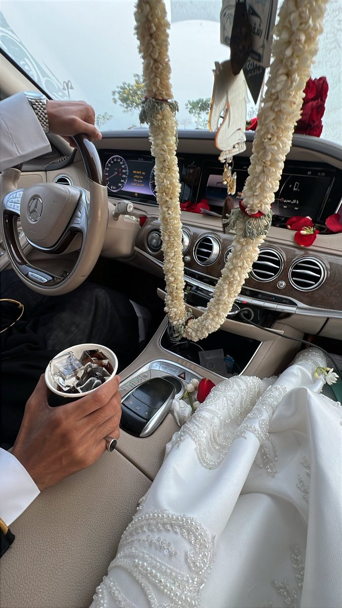 raaui5's tweet photo. " حنا أجتمعنا وشمل العاشقين ألتم "
🤍🤍🤍🤍🤍🤍🤍🤍🤍🤍 https://t.co/Hmekl1CPYk