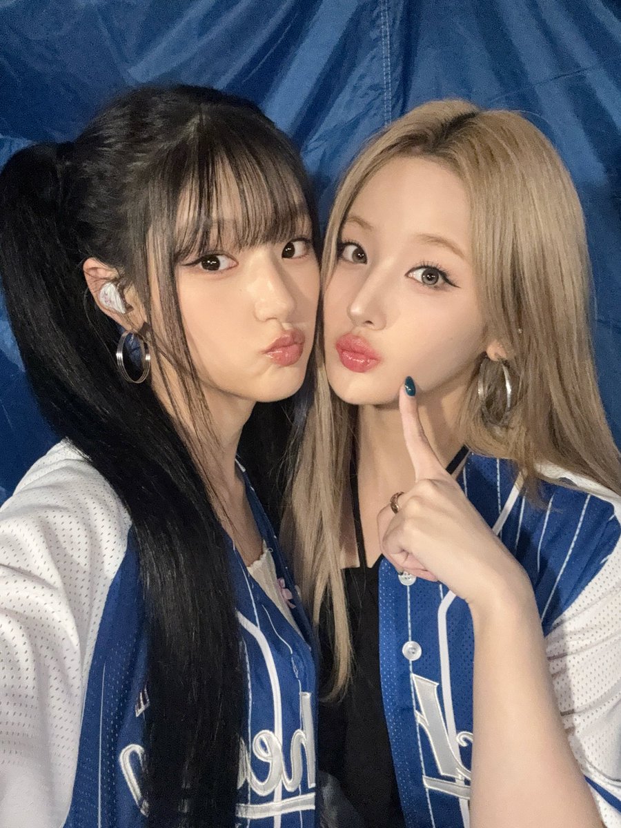haneulxpics's tweet photo. Festival Haneul you will always be famous https://t.co/GYtbViuvbr