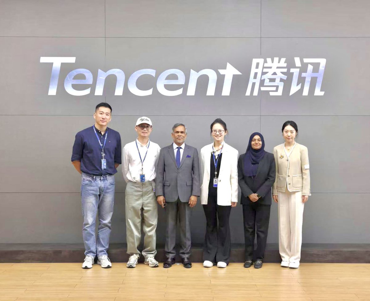 Ambassador <a href="/FazeelNajeeb/">Fazeel Najeeb 🇲🇻</a> visited Tencent's headquarters in Beijing and engaged with senior officials on potential areas of cooperation.