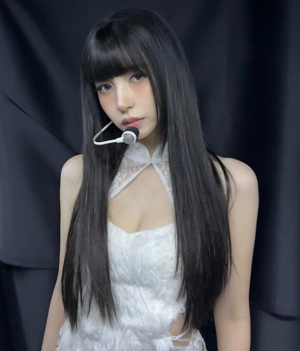 ❤️ミーナ1953様❤️ 個人的には前髪ない方が好きなんだよな。