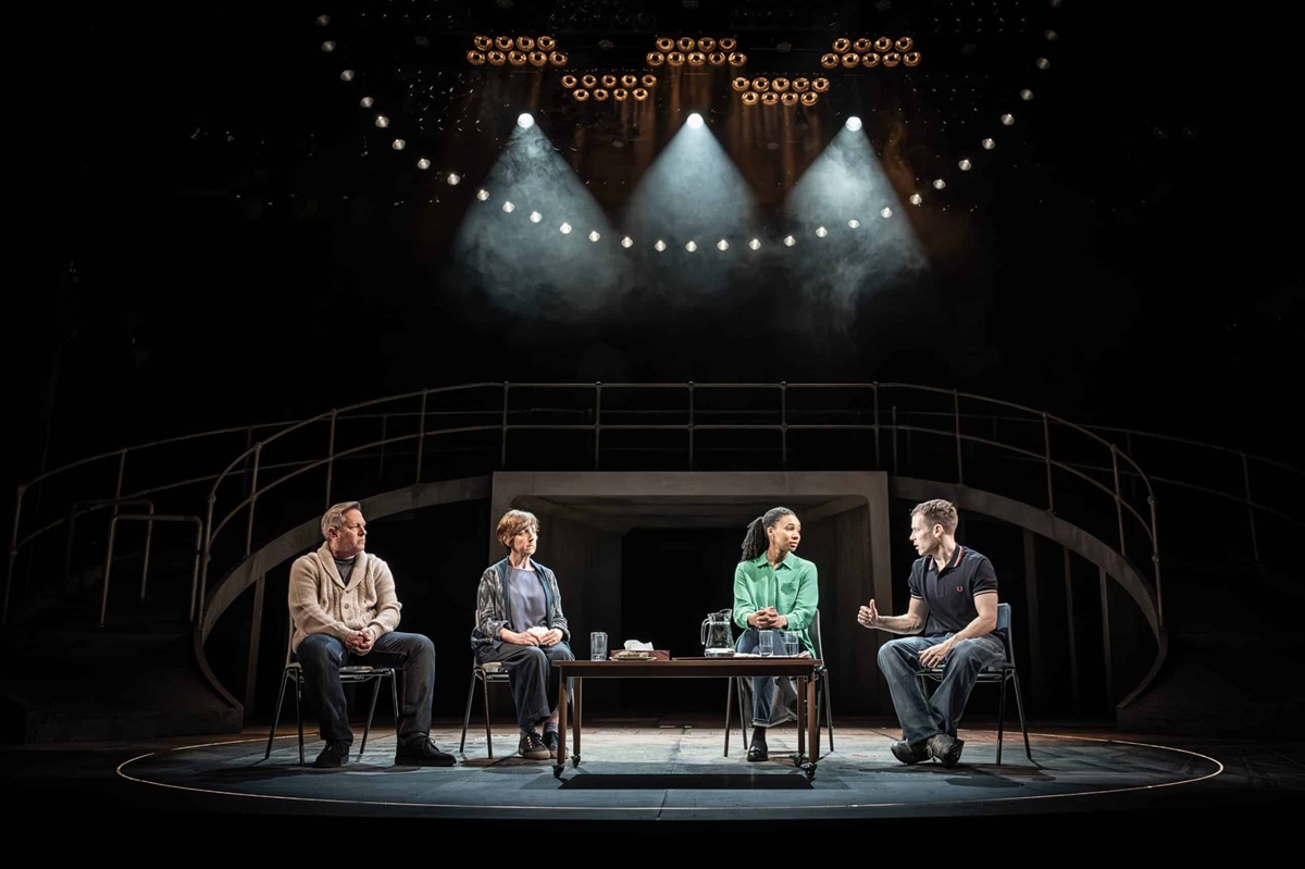 NorthWestEnd's tweet image. #REVIEW - @PunchThePlay at @NimaxTheatres &quot;will Impact all who see it&quot; northwestend.com/punch-apollo-t…