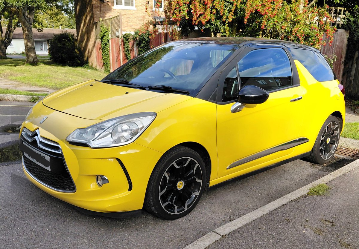 Raceelady1979's tweet photo. She's home ๐ฅณ๐ฅณ
Drives like a dream ๐ฏ
Plenty of power underneath me ๐๐
#Citroรซn #DS3 #BackInBusiness
#BackBehindTheWheel ๐๐๐ https://t.co/uzKDwzsgSl