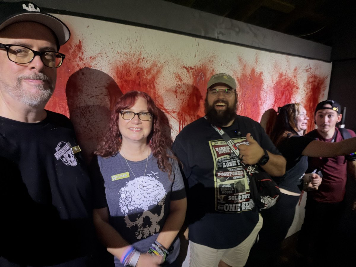 UnmanagedMedia's tweet image. A wonderful story in two parts. @kyzman @theloshtv