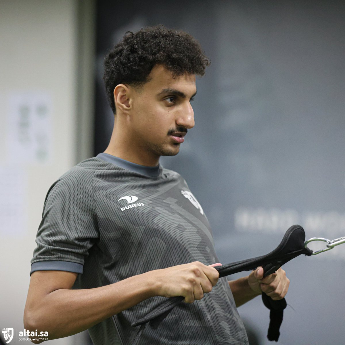 tai1381's tweet photo. من الصـالة الرياضية 💪🏻
نعـاود العمـل 👏🏻

#الطائي | #فارس_الشمال🩶 https://t.co/vk02LVosCj