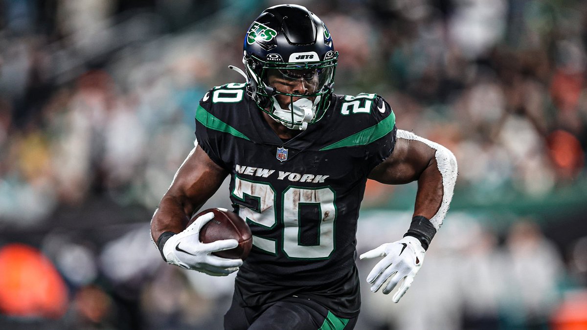ROSB💰 🏈 PROP OF THE DAY 🏈  
BREECE HALL RECEPTIONS 3.0 O

•H2H VS MIA : AVG 3.3 RECS / 4.5 TARGETS
•L3 AVG 4 TARGETS 
•MIA DEFENSE ALLOWS 7TH MOST REC YARDS TO RBs
•GAME SCRIPT: HIGH PASS VOLUME EXPECTED

 #NFL #PRIZEPICKS #PLAYERPROPS #JETUP #NYJvMIA #DFS #GAMBLINGX