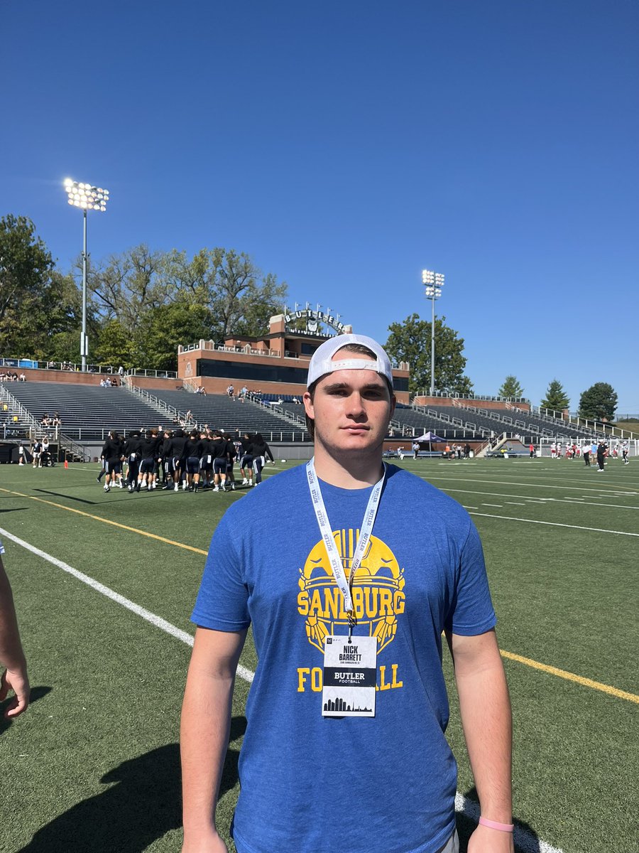 Thank you <a href="/LukeShivelyBU/">Coach Luke Shively</a> for inviting me to watch the Bulldogs dominate their Homecoming this past weekend! Had an awesome experience, can’t wait to be back! <a href="/OLMafia/">OL MAFIA</a> <a href="/CoachMurphCSHS/">Coach Murph</a> <a href="/SandburgEagles/">Sandburg Eagles Football</a> <a href="/EDGYTIM/">Timothy “EDGYTIM” OHalloran</a>