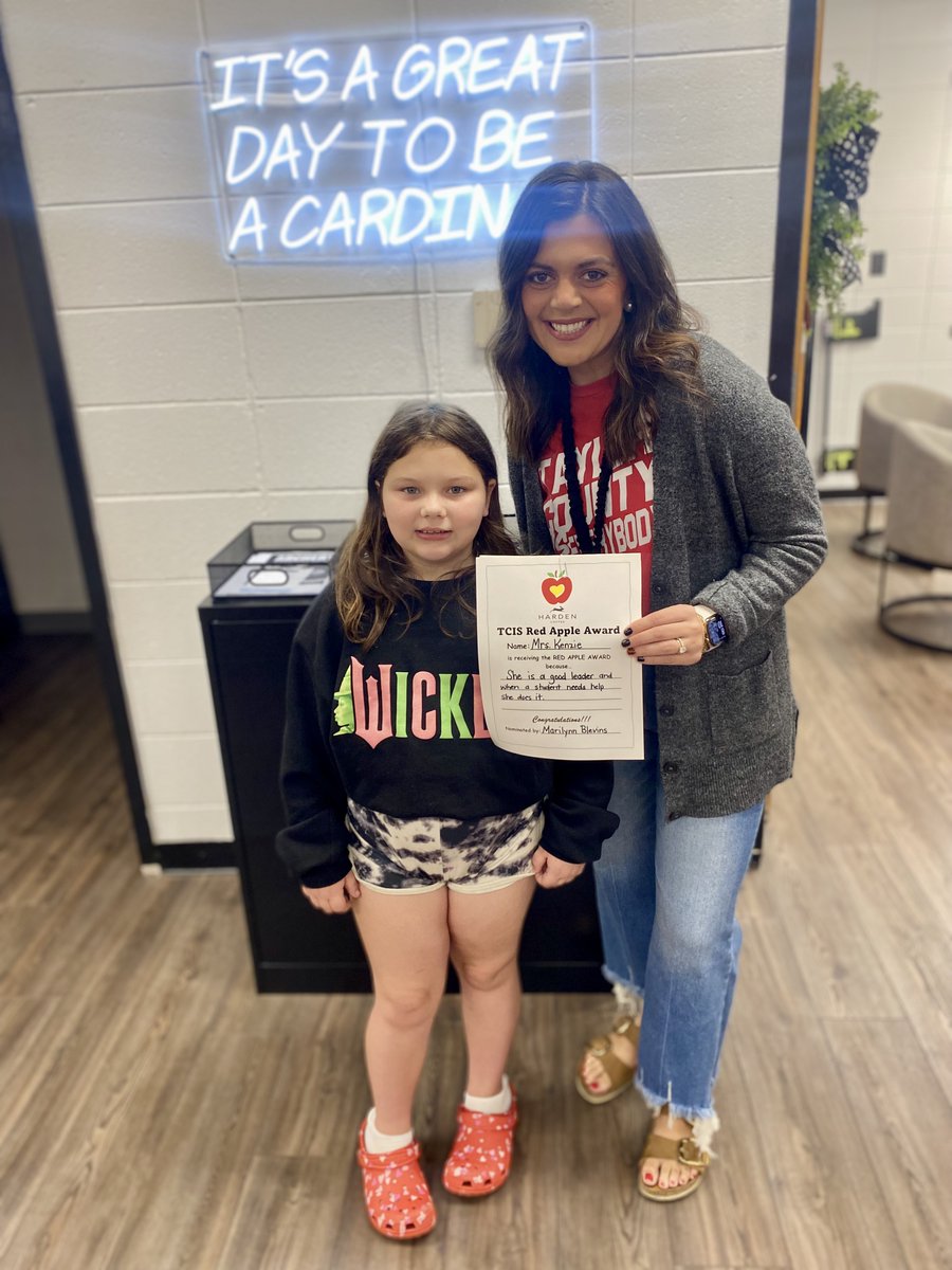 TC_Schools_KY's tweet image. TCIS’s Harden Coffee Red Apple Teacher of the Week is Mrs. Kenzie! 🍎 She was nominated by Marilynn Blevins. Marilynn explained how kind and amazing Mrs. Kenzie is. She explained how she is a great leader here at TCIS and always helps students.

#tcpride #tcis #redappleteacher