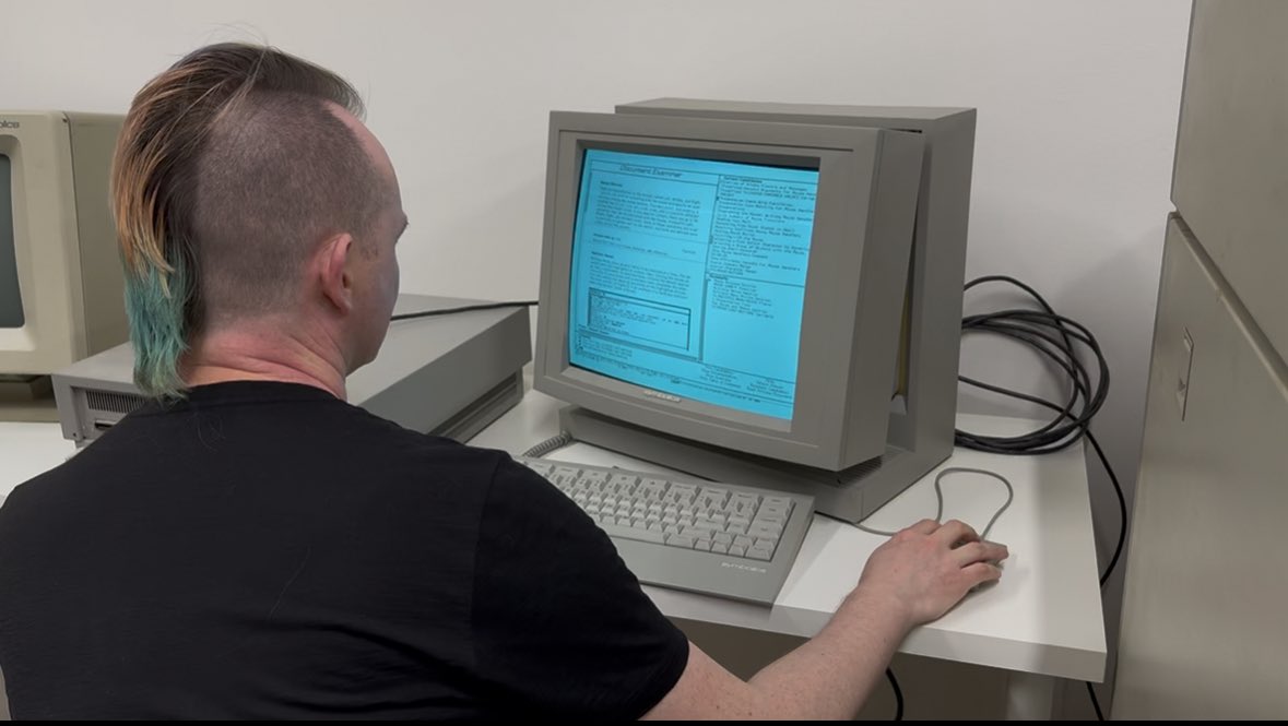sdf_pubnix's tweet image. Saturday we got one of the Symbolics LISP Machines up and running along side the Thinking Machines Connection Machine.

would you like to help us and learn more?
icm.museum

#retrocomputing #vintagecomputing #ai #hpc #hypercube #lisp