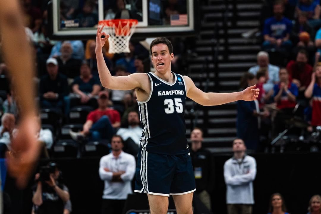 SamfordScoop's tweet photo. 35 days until Samford basketball. 

@AllenspachRiley 🫡 https://t.co/dpinDSoaD2
