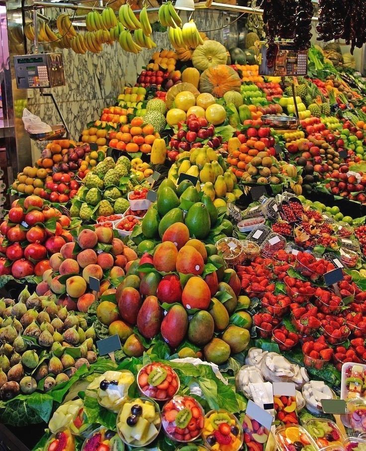 kavvamadam's tweet photo. Şu görünen
👉🏼 ince nakışlar,

👉🏼Zarif işlemeler ve

👉🏼Büyüleyen renkler;

kendini tanıttırıp sevdirmek isteyen bir Zât’ın işleridir.

Allah, bu türlü çeşitlilik ve sanatla

gözüne,

diline ve

nice duyguna hitap eder;

muhabbetini kalbine yerleştirmek ister.

Sen de

O’nu isimleriyle ve

sıfatlarıyla tanı

ve kulluğunla O’na kendini sevdir...