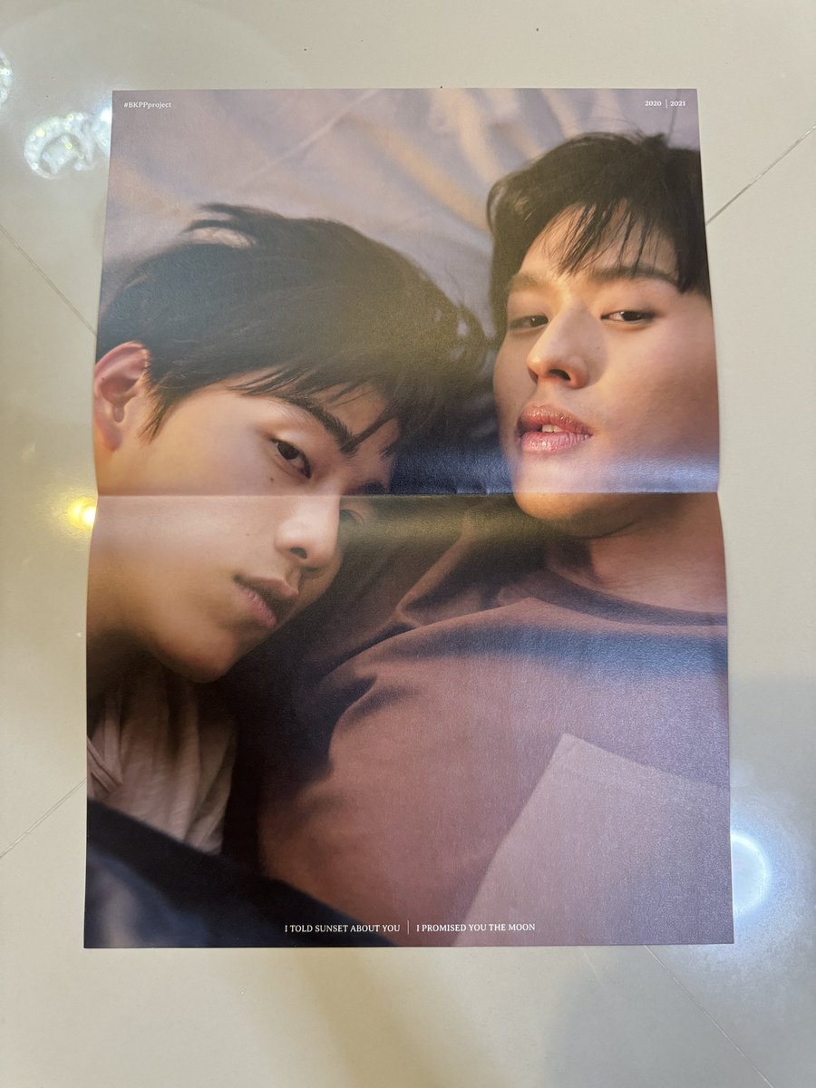 OnAem's tweet photo. ส่งต่อ Photobook แปลรัก
ของครบทุกอย่างยกเว้นการ์ดนะคะ
(มีตำหนิตัวกล่องนิดหน่อย) 
💌ราคา1,490บาท นัดรับตามแนวmrt/bts
สนใจทัก DM 💙❤️
 #ตลาดนัดบกพพ #ตลาดนัดบิวกิ้นพีพี #ตลาดนัดbkpp #NadaoOfficialGoods #แปลรักฉันด้วยใจเธอ #แปลรักOfficialGoods #bkpp #bbillkin #ppkritt #bkppmarket https://t.co/AsoB48X4ps