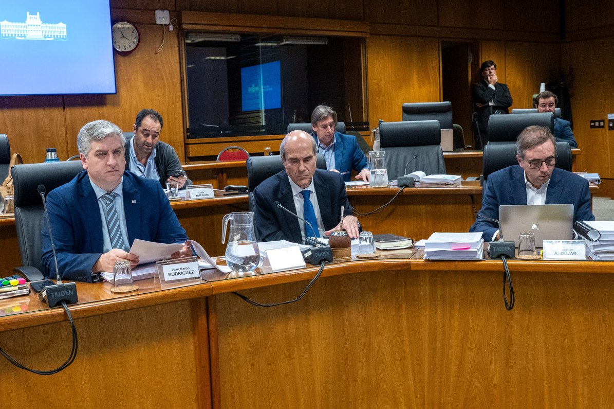 Diputados UY tweet media