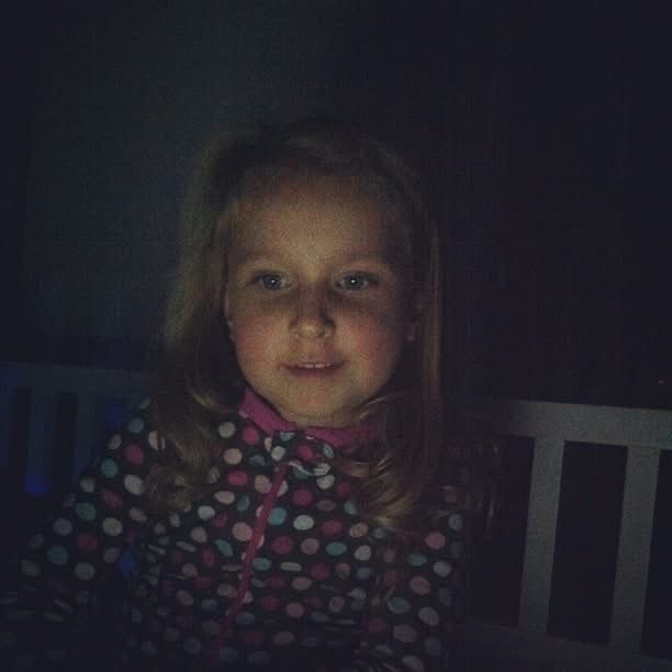 AvSpoon's tweet image. Так здорово, что в воспоминаниях на Фэйсбуке есть старые фотки, только для этого его и держу наверное) Вон каким пупсом была моя Крис❤️ Подарочный ребёнок🥰