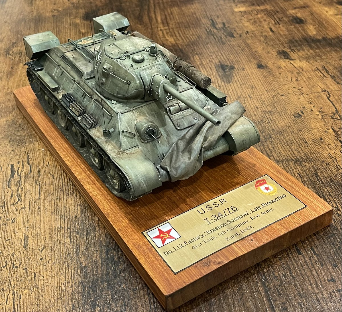 junjun_1944's tweet image. #プラモデル
#戦車
#scalemodel
ドラゴン
T-34/76 第112工場「クラスナエ・ソルモヴォ」後期型
1943年 クルスク
雑誌で見た技法を色々試してます😄
いいキャンバス!
T-34もシャーマンばりにバリエあるっぽいですね…