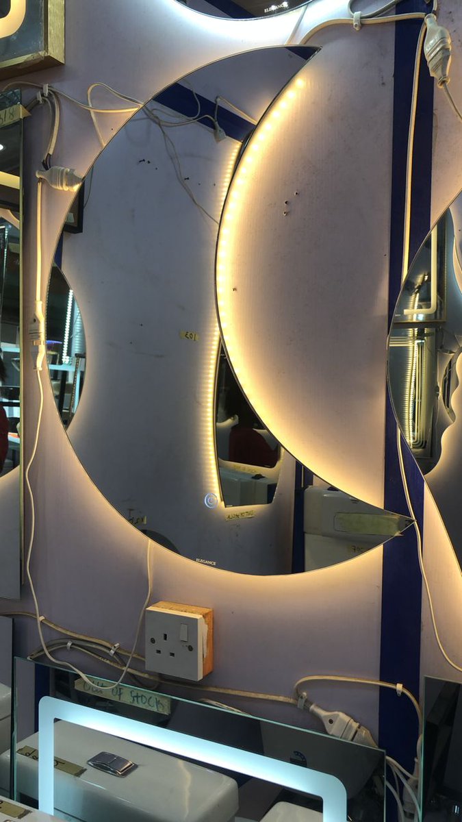 SimoShines's tweet image. Check out our Ledlights mirror..

09027808050 @FulgorHomes

South Africa | Super Eagles | Nigeria | Seyi Tinubu | Koyin | Imisi | Kola | Ned Nwoko | Morris | NYSC | Arsenal | Christains | PENGASSAN | Dangote | Anoma | Regina Daniels | Happy New Week | Power |