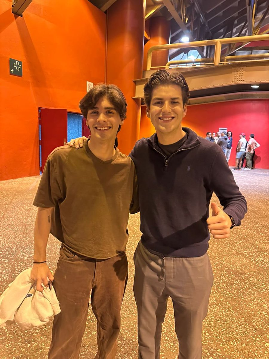 el reencuentro más esperado de 2025 🙏🏻🙏🏻🙏🏻🥳🥳🥳🥳🥳🥳 #Bospa #Jamasnosfuimos #HelpImStillAtTheRestaurant