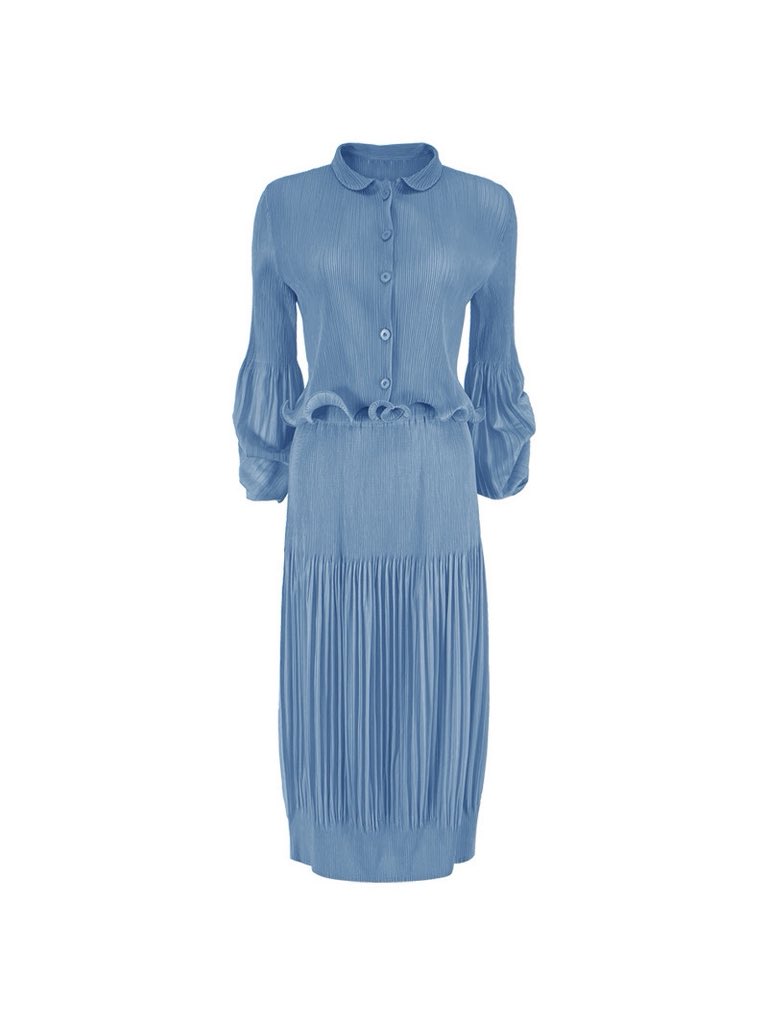 PleatedGarments's tweet image. What styles can be designed with Crystal Pleats? | #pleating design #fashionbusiness #garmentmanufacturer #pleateddress #pleatedskirt