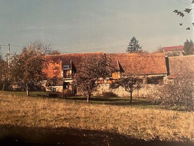 longletsfrance's tweet photo. The Gardener’s Cottage, 27 kms from #Beaune, Côte-d'Or, Bourgogne-Franche-Comté
Renovated 3 bedroom, 2 bathroom cottage facing chateau. Sleeps 1 to 6
https://t.co/RUswMfkepr
#LongTermRentalsFrance https://t.co/RX1PX4JQBi