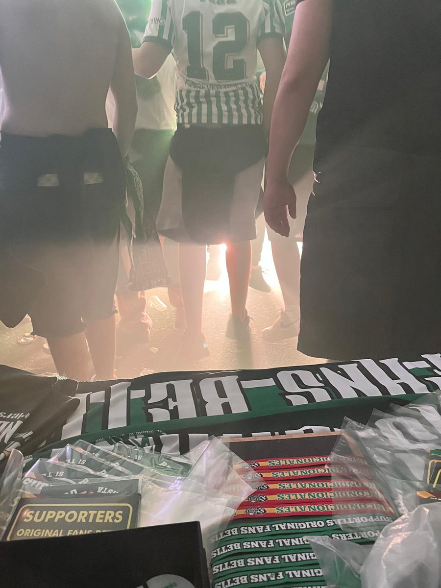 Las previas en nuestra querida Calle Tajo serán inigualables de por vida, pero vamos por muy buen camino.
¡Betis, cuánto te amo!