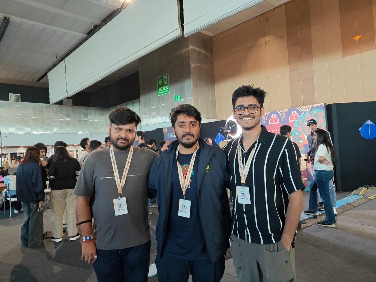 Bumped into some Bade log during ETHglobal New Delhi 🫡

Ft. <a href="/0xZeeast/">Zeeast</a> <a href="/MasterK0927/">shinigami.cc</a> <a href="/anuragptwt/">0xAnurag</a> <a href="/_retr0991/">Shouryaman Singh</a>