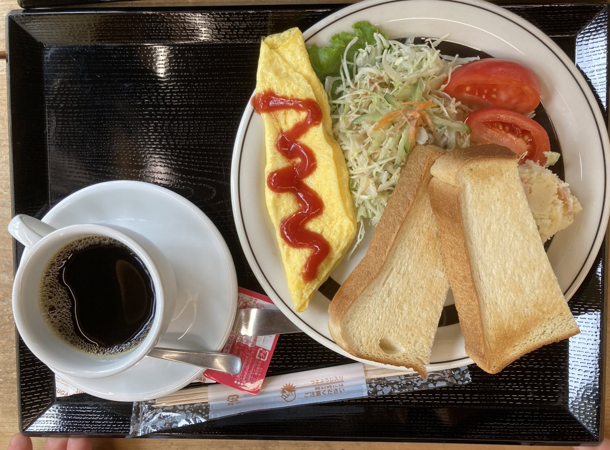 おはようございます😊
大台道の駅
まごころ食堂の朝定食
和食、洋食を選べます♪
580円くらいだったかなぁ😊

冷蔵庫が空っぽになったので
今日は買い出し行ってきます🛒