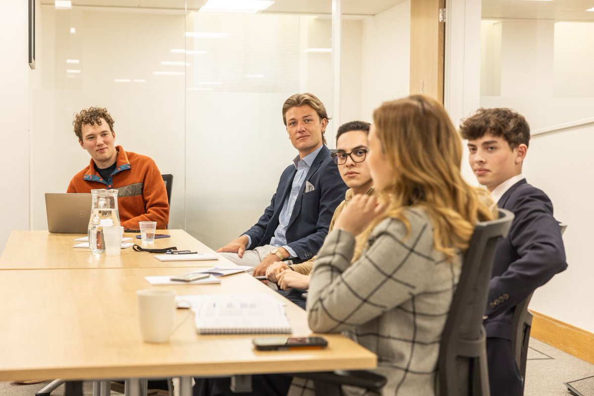 JoshMacLd's tweet image. What a fantastic day at Conservative Party HQ! 

We are training up the next generation of Conservatives to take on this rotten Labour Government.

Proud to be in this National Youth Movement 🇬🇧