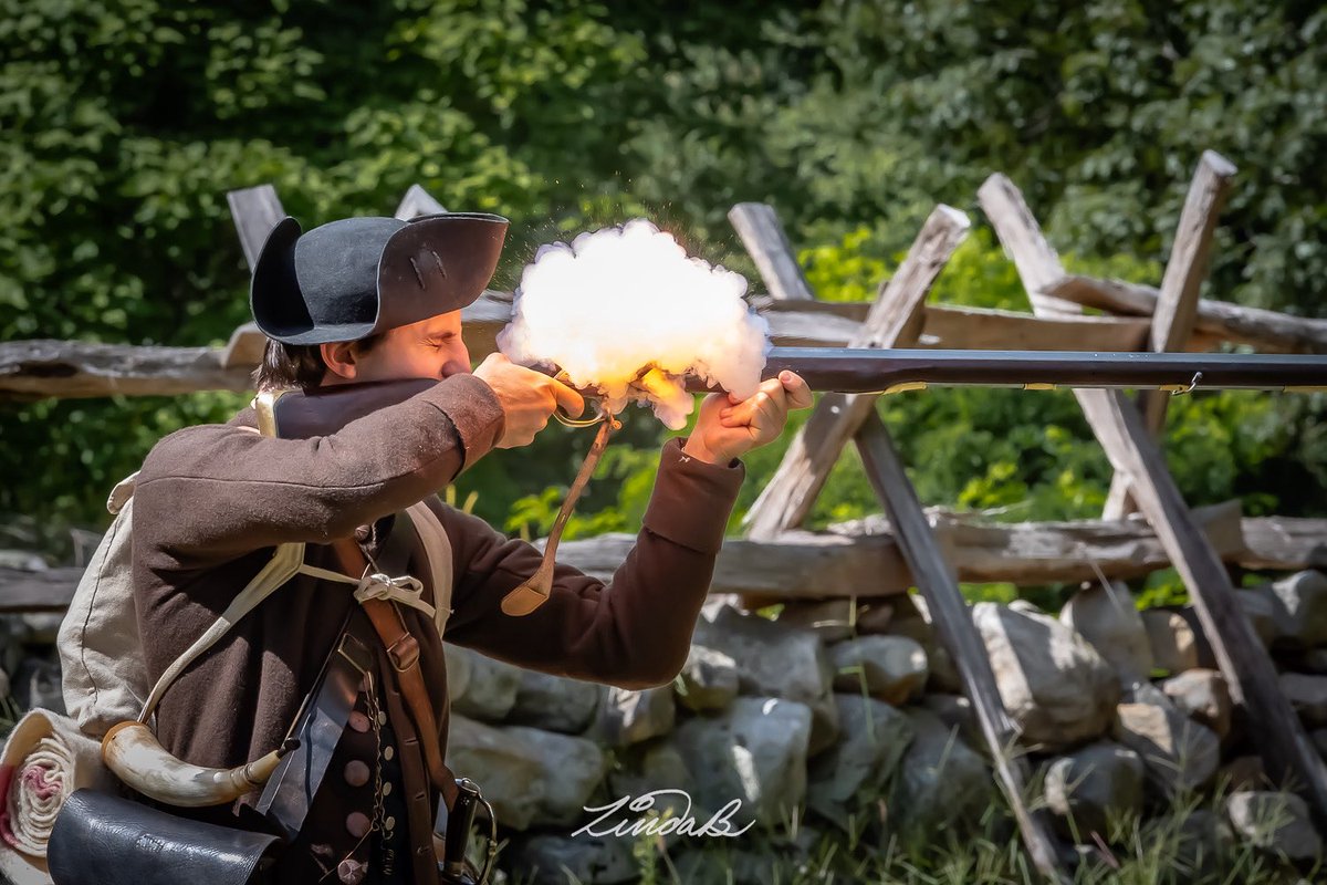 LSBofEBB's tweet photo. Ever wonder where the saying, flash in the pan, came from? Here it is.  Went to Minuteman State Park &amp; walked Battle Road Trail.   The only "history" photo from the day. 
#history #americanrevolution #flashinthepan #reenactment #minuteman  #nationalparks #Massachusetts #usa https://t.co/hOnhBae6Jl