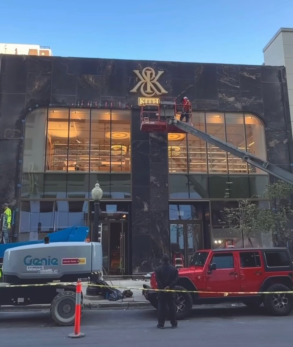 japanicanblog's tweet image. KITH シカゴがグランドオープン
ついに今週土曜この @asics カプセルコレクション、見逃せない一足揃いです。👟
土曜には @ronniefieg と直接会える機会も。
✔️ @ronniefieg
#therotation #kith #asics #sneakerstyle #fashion