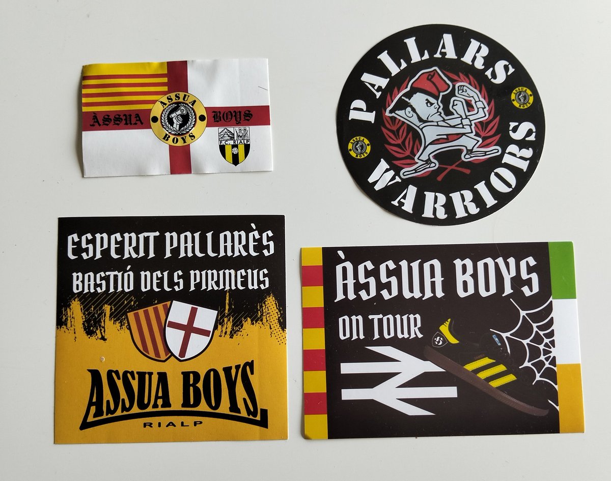 Adhesius dels Àssua Boys.