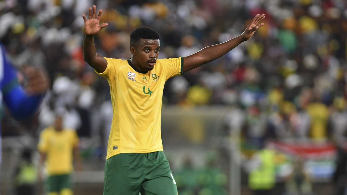 GildasAMOU2005's tweet photo. La FIFA sanctionne l’Afrique du Sud : 
👉 Match contre le Lesotho perdu par forfait (0-3)
👉 Amende de 10 000 CHF pour la SAFA
👉 Teboho Mokoena averti

Un coup dur pour les Bafana Bafana dans la course à la #CoupeDuMonde2026 🌍⚽

https://t.co/AwMydNq4q7…

#FIFA #AfriqueDuSud https://t.co/fvted2a6UU