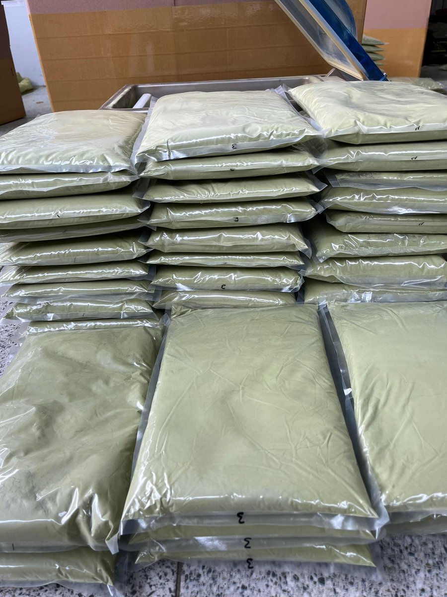 ParadiseHealth3's tweet photo. Try new and better ways of relaxation with our Paradise Health All natural and organic !!  if you are interested want to get directly from Indonesia?  please Pm me.  we will talk.  I guarantee you will be satisfied with my product.
#Kratom
#Kratom7oh https://t.co/D13KlXnbvp