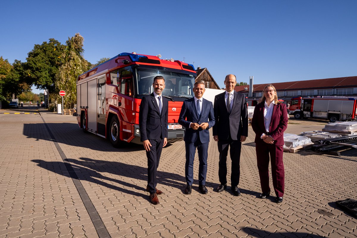🇦🇹 &amp; 🇩🇪 im Gespräch in Berlin: Neben Unternehmensbesuchen war BM Dr. <a href="/hattmannsdorfer/">Wolfgang Hattmannsdorfer</a> am Mittwoch bei bilateralen Terminen mit BM Katherina Reiche &amp; BM Dr. Karsten Wildberger. Die Themen: #Wettbewerbsfähigkeit 🇪🇺, #Energiepolitik &amp; unsere enge wirtschaftliche #Partnerschaft.