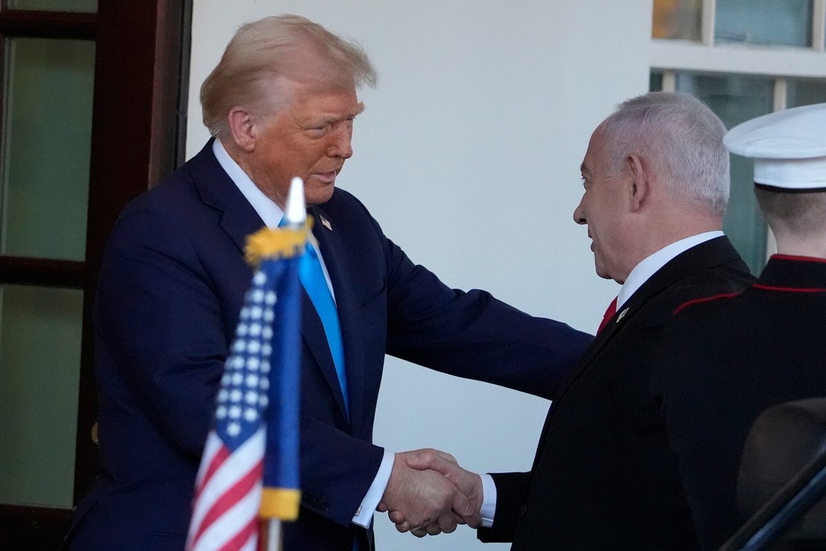 NETANYAHU ARRIVES IN WASHINGTON FOR HIGH-STAKES TALKS WITH TRUMP

Israeli Prime Minister Netanyahu arrived at the White House and was greeted by President Trump, ahead of key discussions on the 21-point Gaza peace proposal. The visit underscores deepening U.S.-Israel coordination
